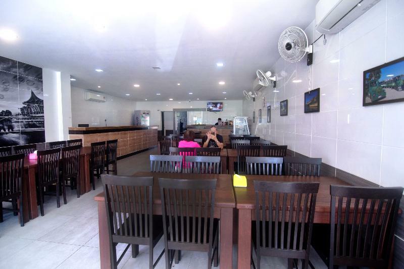 古晋 Oyo 836曼杜拉咖啡馆及早餐旅馆酒店 外观 照片